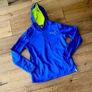 Puma pull over light weight jacket.